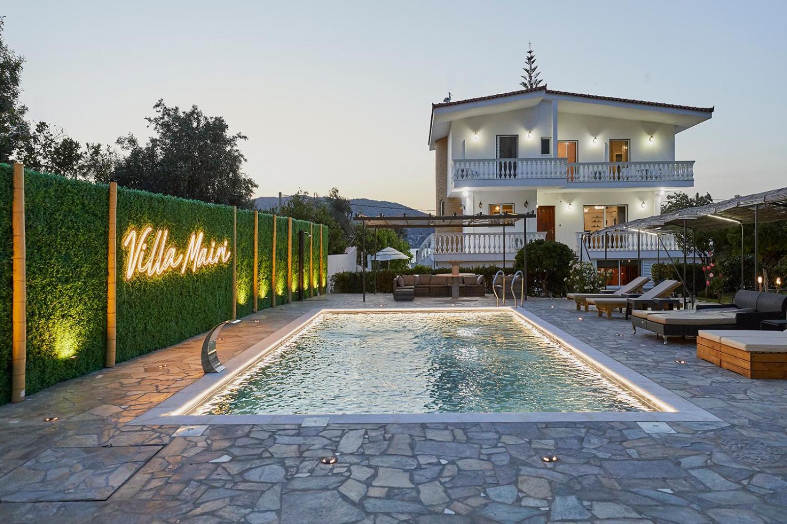 Villa Mairi - 2 Private Pools & Game Room Near Athens Саламис Экстерьер фото