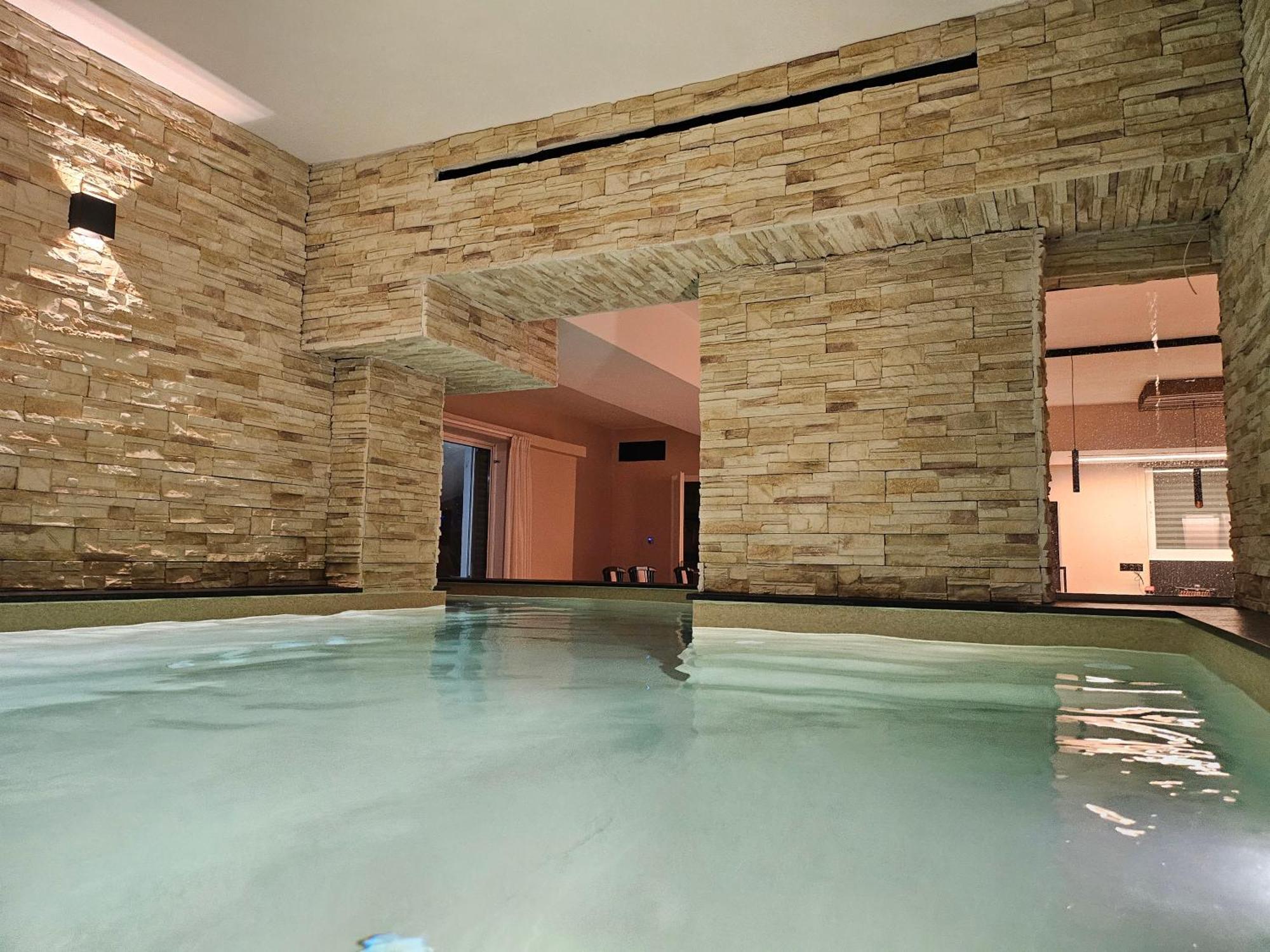 Villa Mairi - 2 Private Pools & Game Room Near Athens Саламис Экстерьер фото