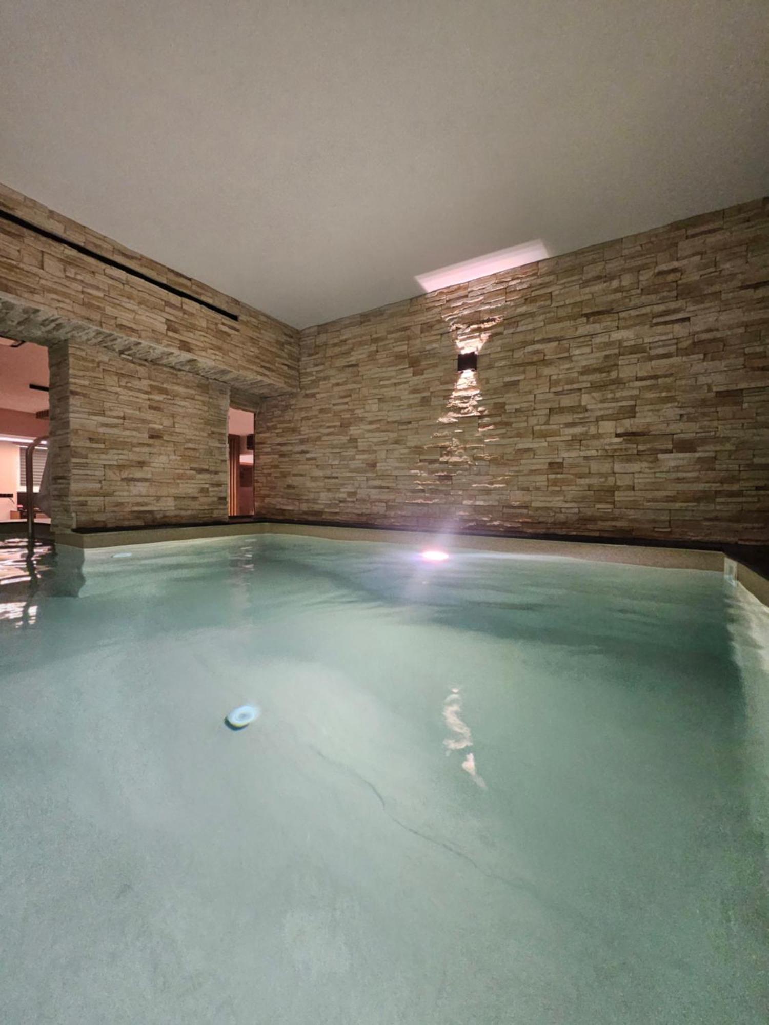 Villa Mairi - 2 Private Pools & Game Room Near Athens Саламис Экстерьер фото